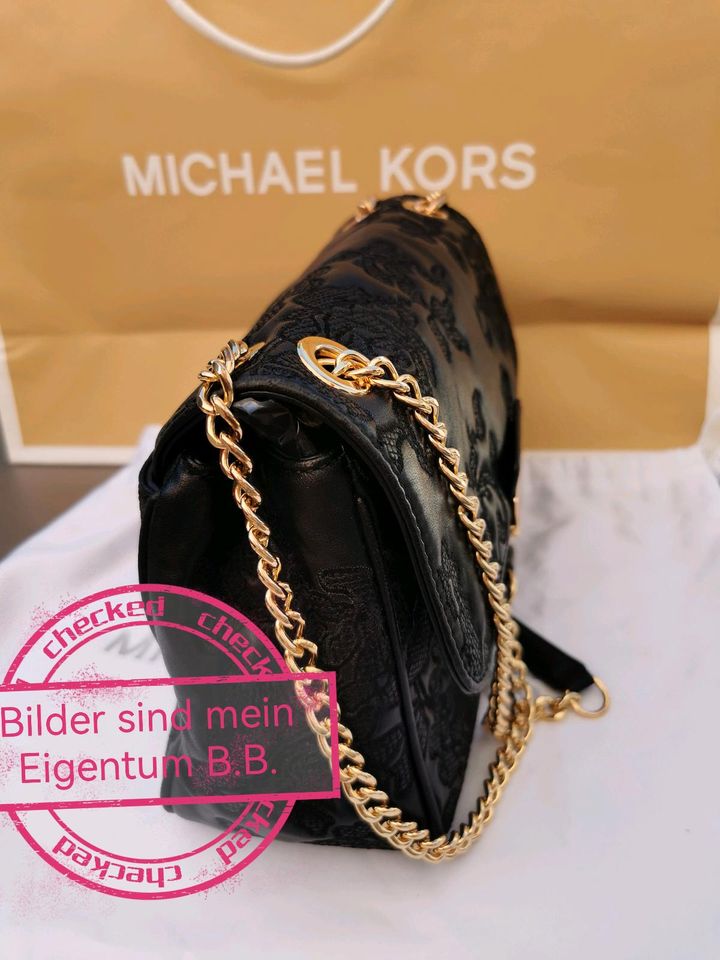 Michael Kors Tasche Schultertasche Sloan Leder schwarz Gold Blume in Ebermannstadt