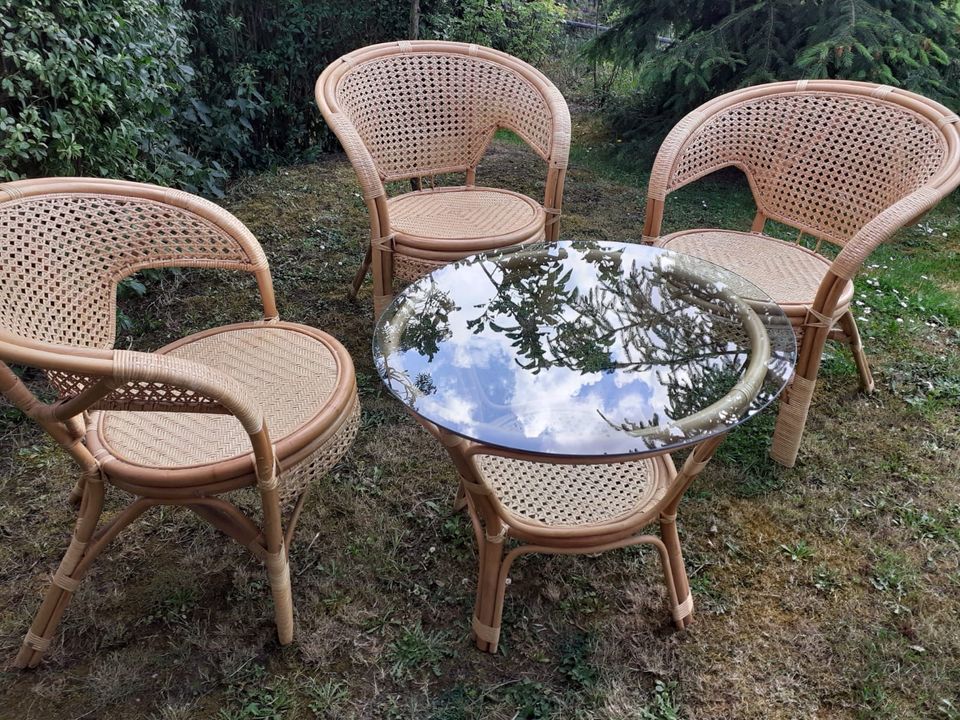 Garten Möbel Sitzecke Rattan Tisch und 3 Stühle Terrasse in Leipzig