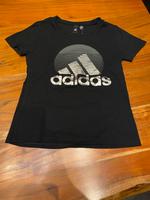 Damen Mädchen Adidas Tshirt kurzarm schwarz neuwertig Gr. 34/36 Bayern - Simbach Vorschau