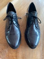 Gabor Schnürschuhe Größe 39, Lackleder grau Niedersachsen - Rastede Vorschau