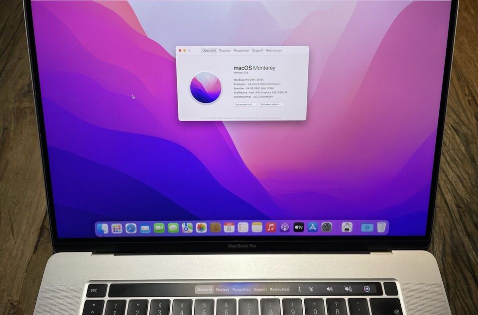 Apple MacBook Pro 16 Z. (1TB SSD; Intel Core i7 2,60GHz; 64GB RAM in Singen