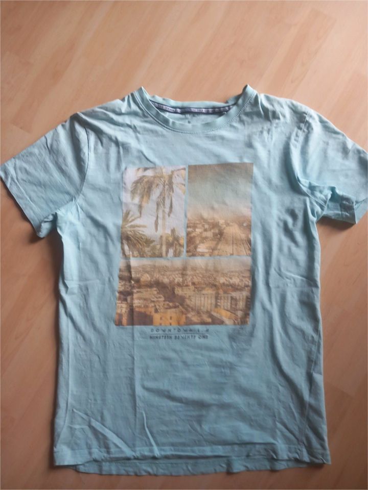 T-Shirt, Größe S in Blaubeuren