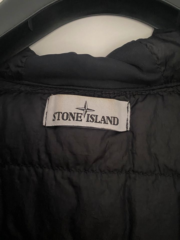 Stone Island Jacke Größe XL schwarz Frühjahr in Leverkusen