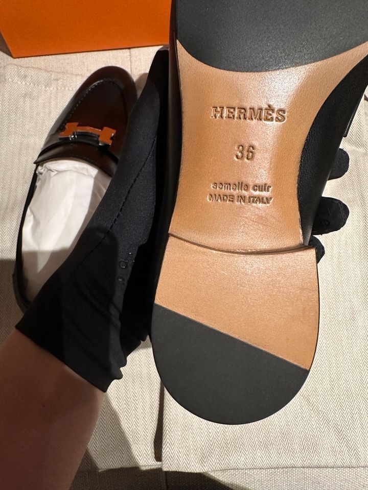 Hermès Mokassins Paris Damen Schuhe Leder in Kornwestheim