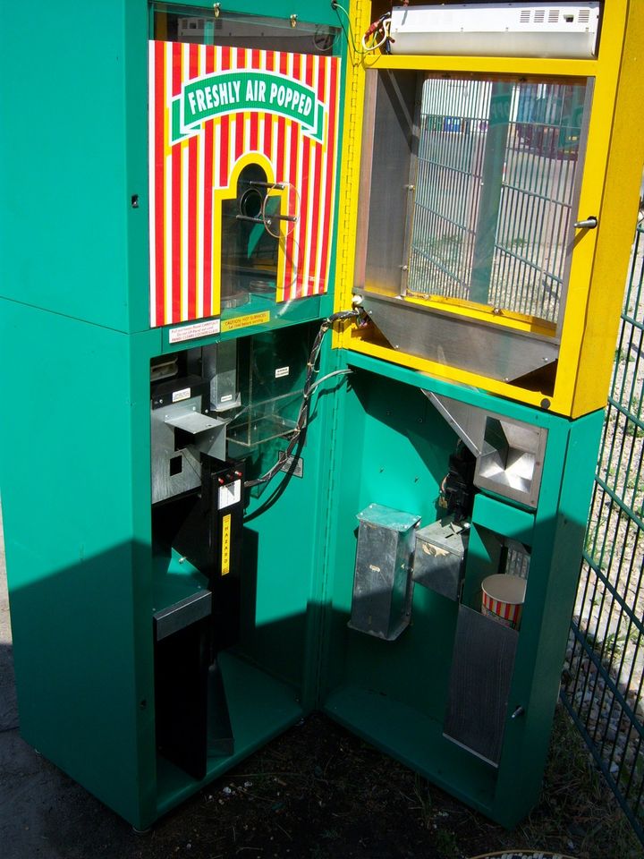 Tresor Popcornmaschine mit Münzeinwurf ca 180 cm in Mittenwalde