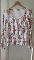 3/4-Arm Shirt mit Blümchen und Spitze Gr. 36 Bayern - Lichtenfels Vorschau