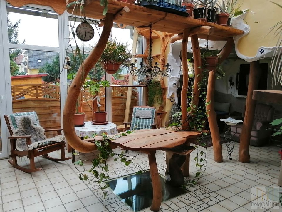 Extravagantes Wohnhaus für Liebhaber des Besonderen | Geeignet für große Familien und Gewerbe | Reizvoller Garten | Parkplätze | Ruhige Lage! in Rudolstadt