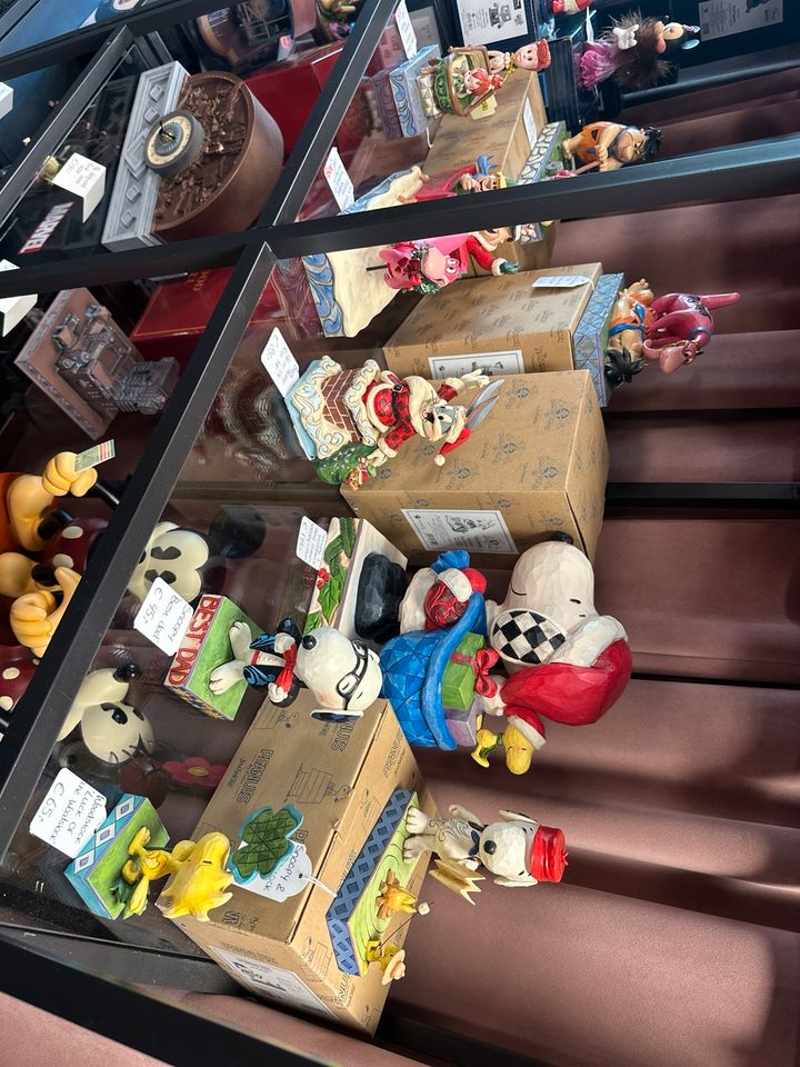 Viele (retired) Disney Traditions und Disney figuren in Nettetal