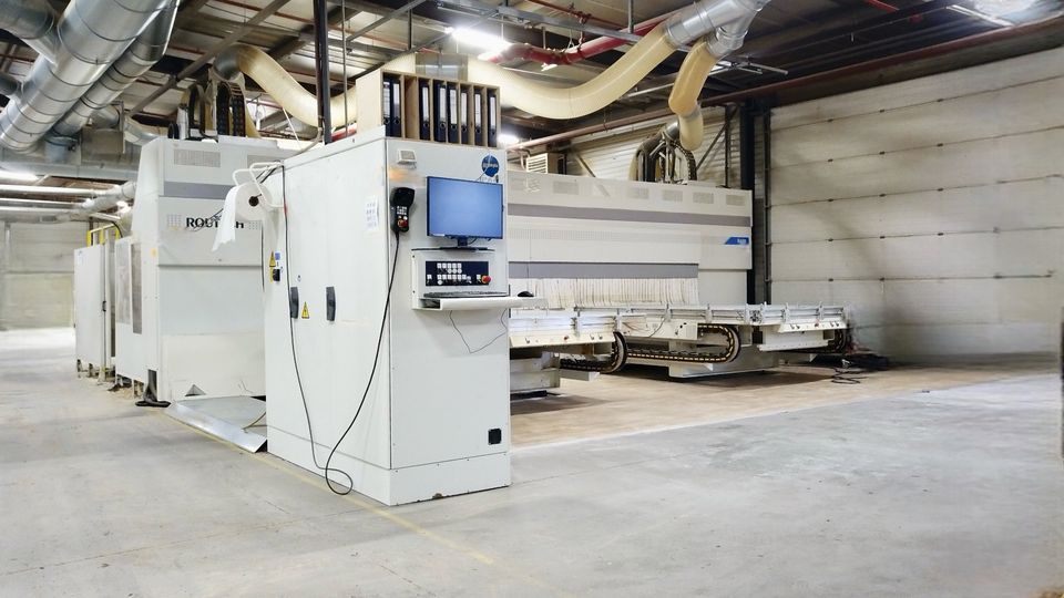 SCM ROUTECH R 400 Ergon 5-Achsen Bearbeitungszentrum CNC BAZ in Lennestadt