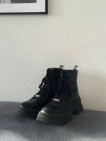 Steve Madden Tanker Boots Schwarz Leder Gr.40 Bayern - Elsenfeld Vorschau