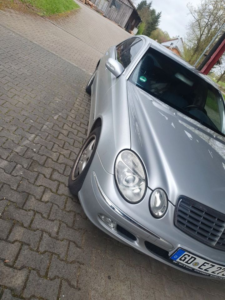 Mercedes-Benz E 220 CDI ELEGANCE Elegance in Lorch