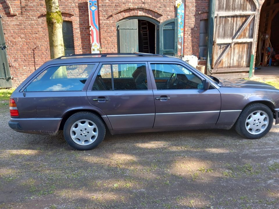 Mercedes Benz 124 in Rheinberg