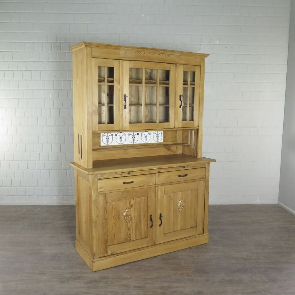 23190 Buffetschrank Schrank Jugendstil 1910 massiv Kiefer Antik in  Niedersachsen - Nordhorn | Kunst und Antiquitäten gebraucht kaufen | eBay  Kleinanzeigen ist jetzt Kleinanzeigen