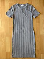 Graues geriffeltes Kleid Berlin - Wilmersdorf Vorschau