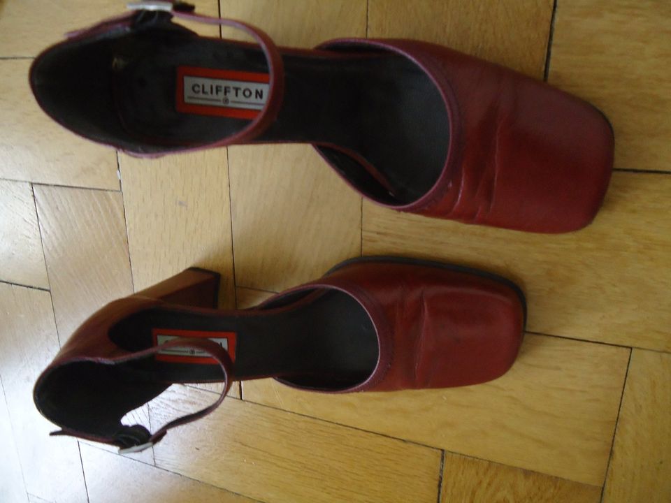 Vintage 90er Jahre 7cm-Absätze, Schuhe, Leder, dunkelbraun in Berlin