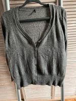 BENETTON Strickjacke grau mit V Neck Hessen - Darmstadt Vorschau