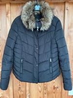 Clockhouse C&A Winterjacke Fellkragen schwarz Steppjacke 40 42 Bayern - Benediktbeuern Vorschau