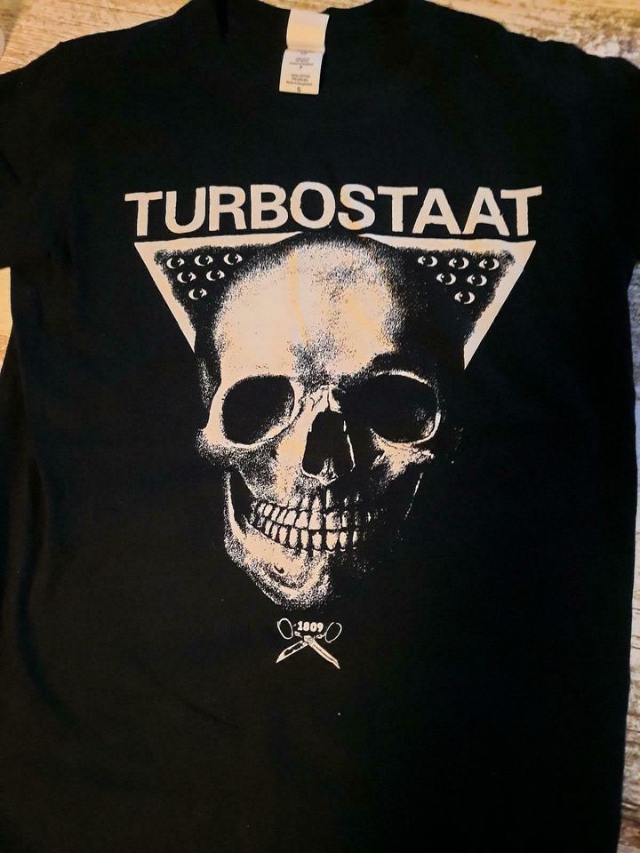 Turbostaat Totenkopf Girlie S T-Shirt in Oebisfelde-Weferlingen