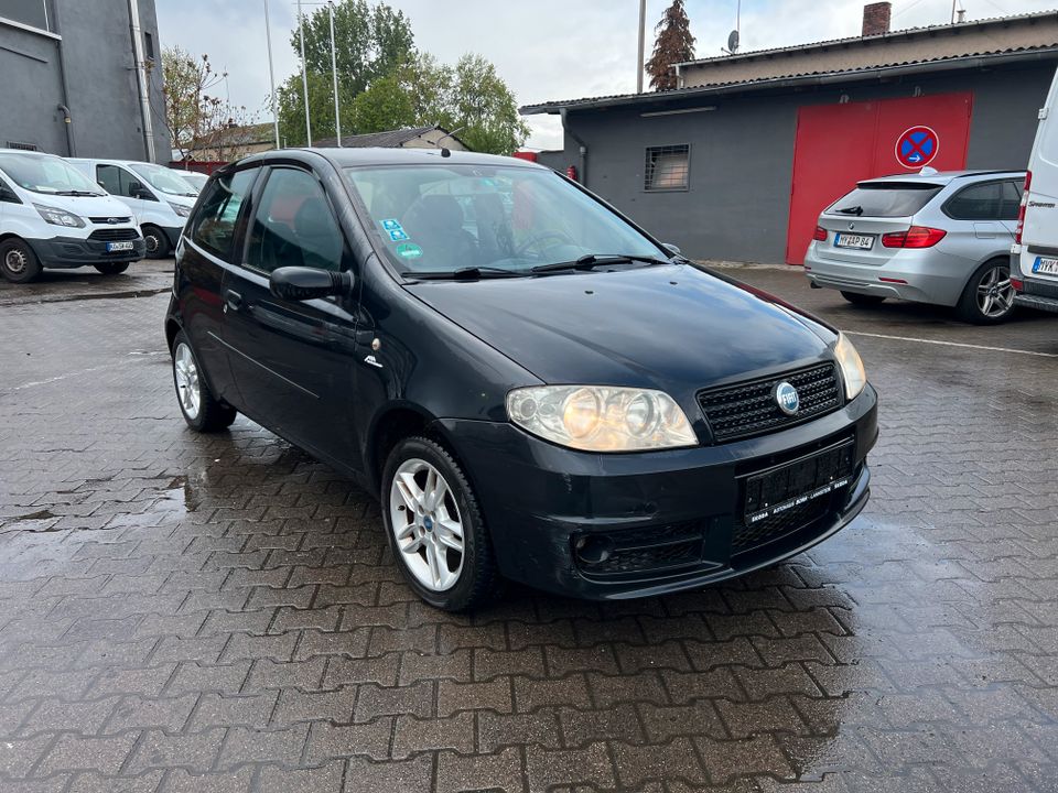 Fiat Punto 1.2 Klima in Koblenz