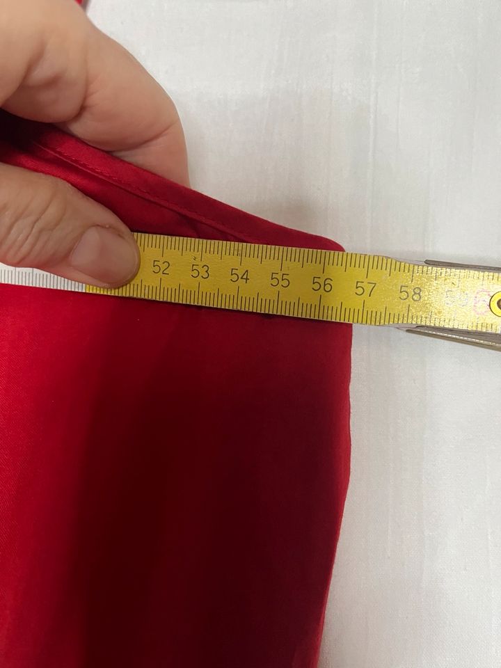 Rotes langes Kleid  Find  Baumwolle Satin 1.30 lang XL- Gr 44/46 in Hannover