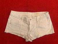 H&M Shorts Low weiß Gr.40 neuw. Fakten Größe L (40) Art Shorts Ma Sachsen - Markneukirchen Vorschau