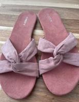 H&M Slip Sandalen 40 pink rosa schleife flip Flop Sommerschuh Nordrhein-Westfalen - Dinslaken Vorschau