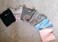 Klamottenpaket mit Shirts / Größe XS / 34 Baden-Württemberg - Bietigheim-Bissingen Vorschau