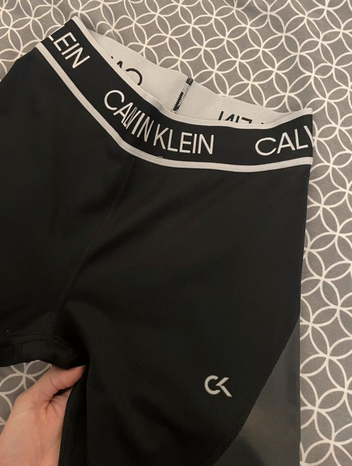 Original Calvin Klein Set Trainingsanzug Damen Größe XS/34 in Brandenburg -  Potsdam | eBay Kleinanzeigen ist jetzt Kleinanzeigen