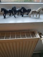 Biete 4 Große Schleich Pferde an Brandenburg - Dahme/Mark Vorschau