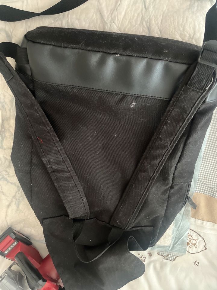 Hugo Boss Rucksack in Arnsberg