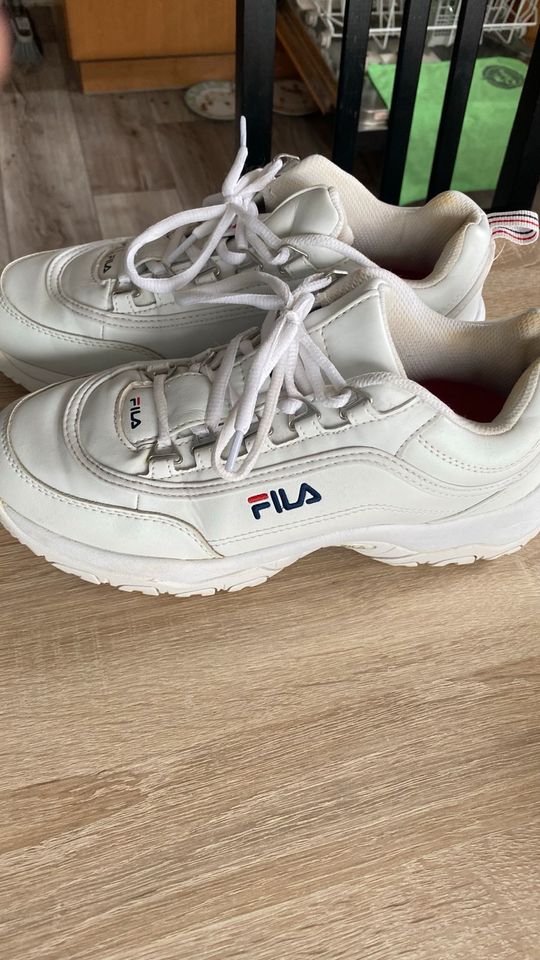 Fila Schuhe Größe 40 in Ebersdorf