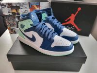 Neue Nike Sneaker Air Jordan 1 mid mystic navy mint foam-white Hessen - Bad Wildungen Vorschau