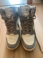 Nike Damensneaker Gr.40 Rheinland-Pfalz - Zweibrücken Vorschau