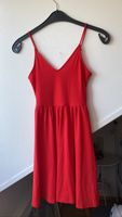 Rotes Sommerkleid mit schönem Rückenausschnitt Gr. XS Bayern - Karlsfeld Vorschau