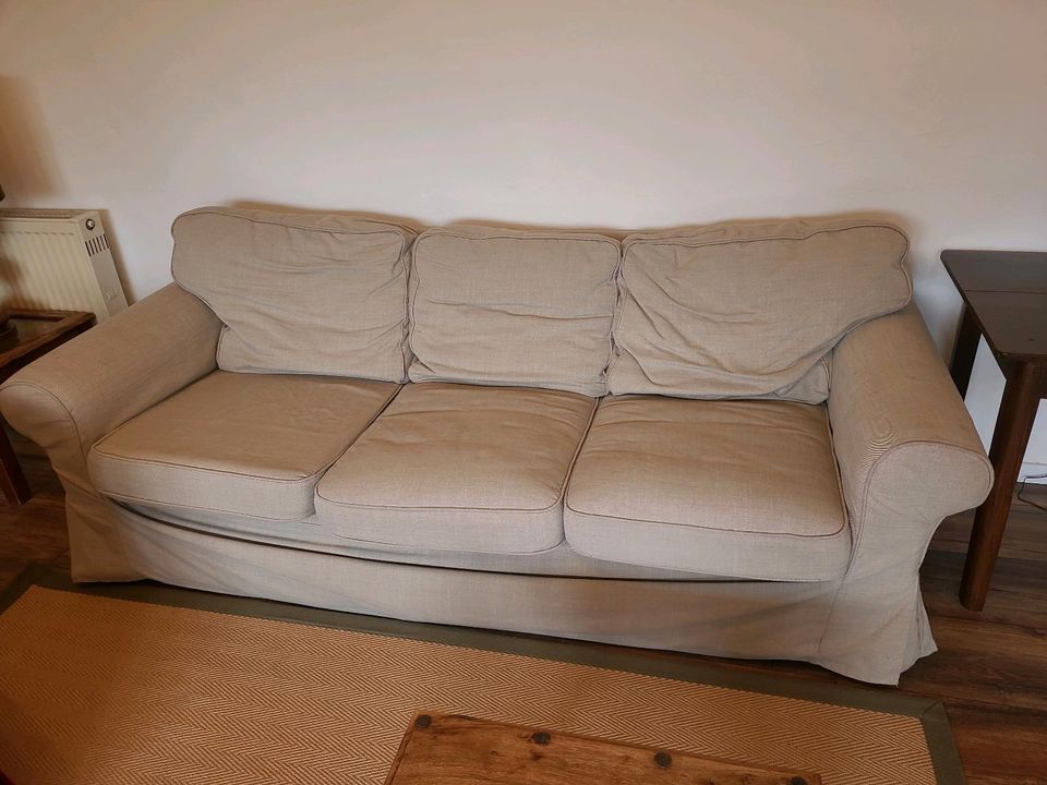 3- Sitzer Sofa zu verkaufen in Utzerath