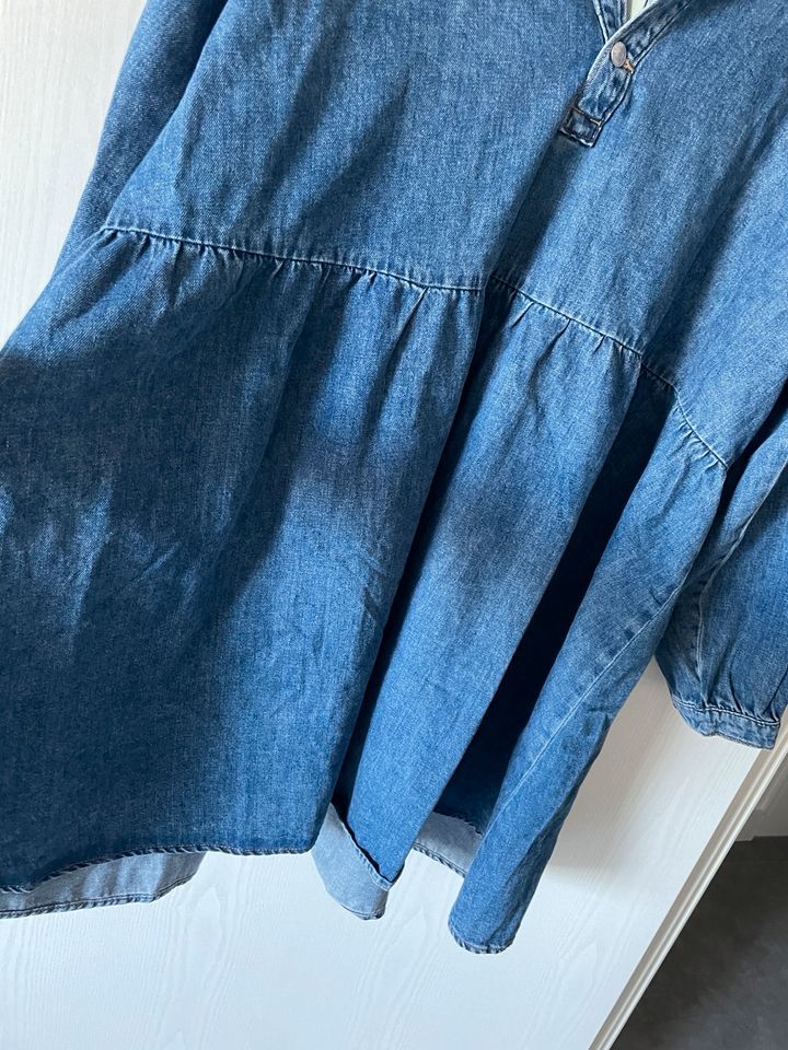 H&M+Jeanskleid 48 oversize in Lohmar