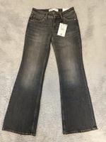 Low Waist Bootcut-Jeans von Bershka (Neu) Sachsen - Chemnitz Vorschau