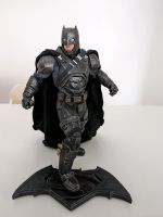 DC Collectibles Armored Batman 1/6 Scale Figur Selten Baden-Württemberg - Gottmadingen Vorschau