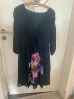 Wrap dress Kleid dunkelblau floral Gr 48 Nordrhein-Westfalen - Eschweiler Vorschau