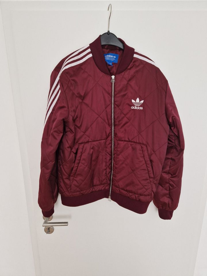 Adidas Bomberjacke Jacke quilted jacket Gr. M rot bordeaux in Köln
