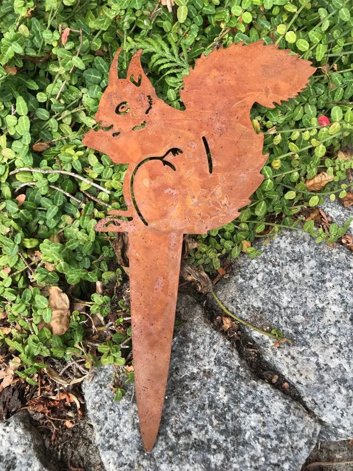 Stecker Eichhörnchen Rost Rostdeko Dekostecker Herbstdeko Herbst in Wiesmoor