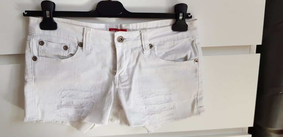 Super low waist H&M weiße kurze jeans shorts used look hotpants in Stuttgart