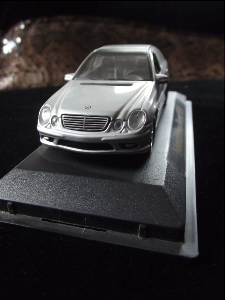 Mercedes Benz E55/V8 - 1:43 in Eslarn