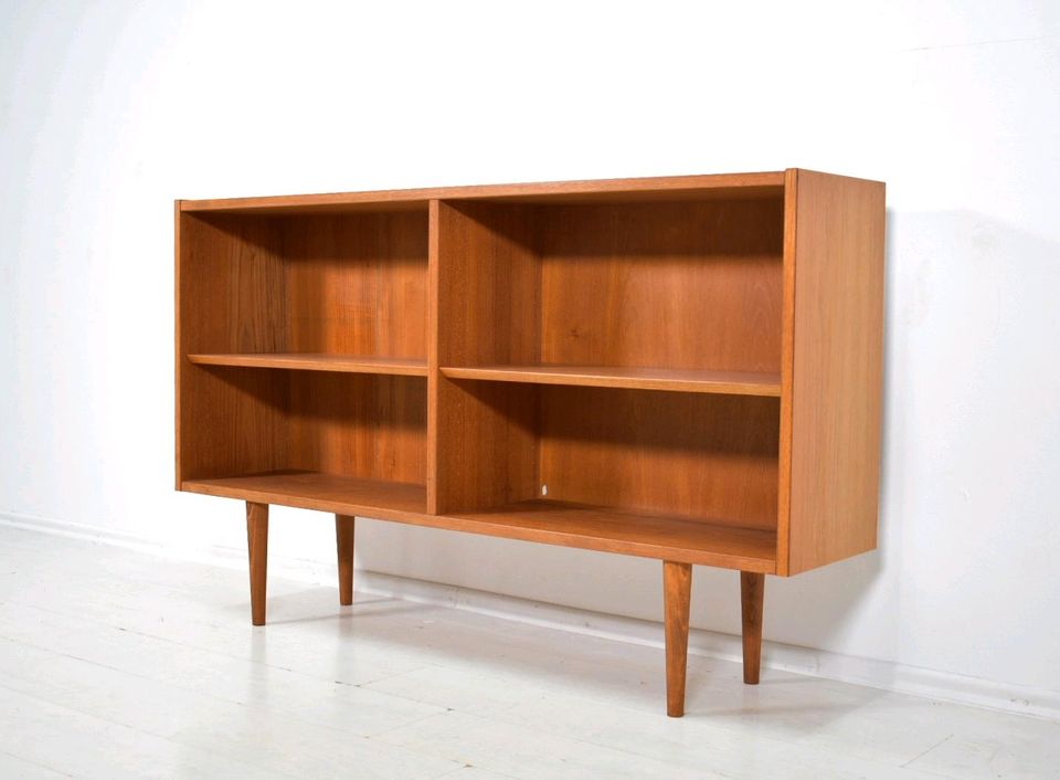 Poul Hundevad Sideboard 60er Teak Danish Mid Century Regal in Holzminden