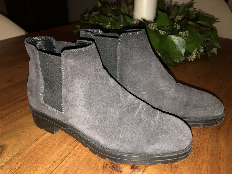 Tod‘s Stiefelette Ankle Boots 37, grau Rauhleder top in Gütersloh