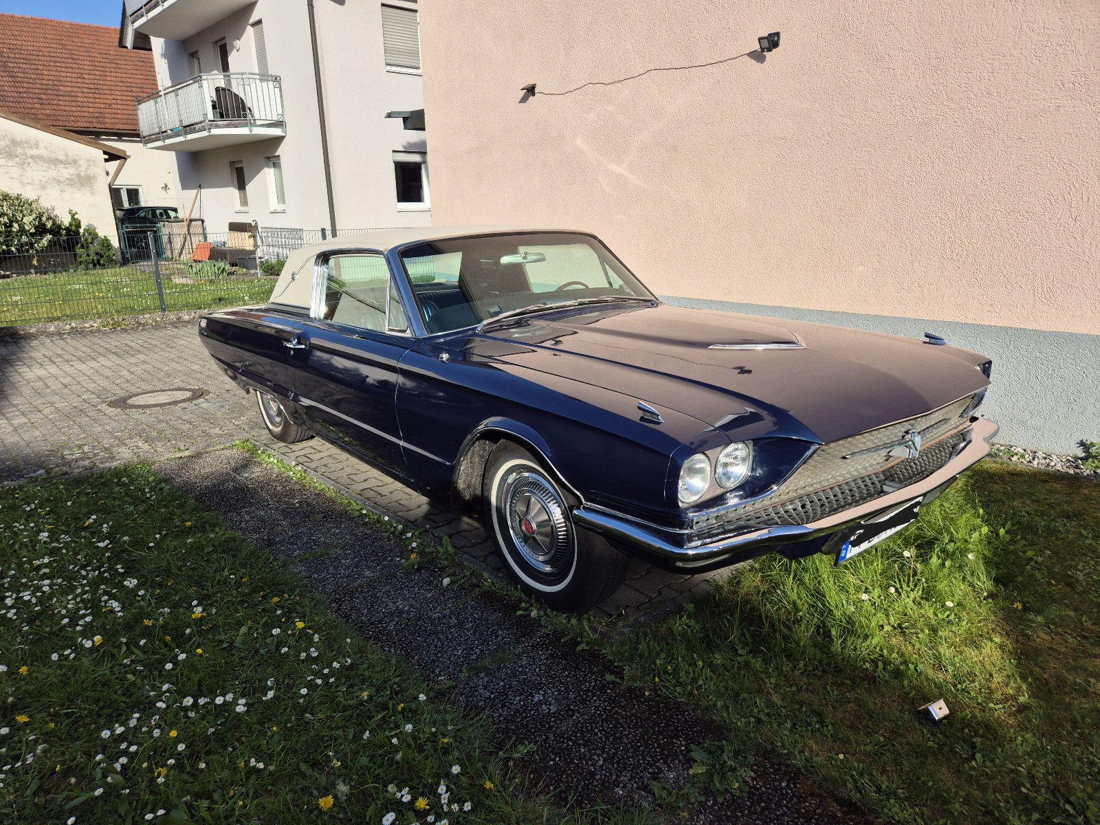 Abbildung des Autos Ford 1966 Ford Thunderbi…