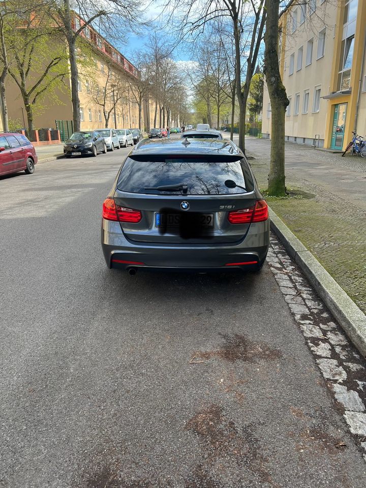 BMW 316i Touring M Paket in Berlin