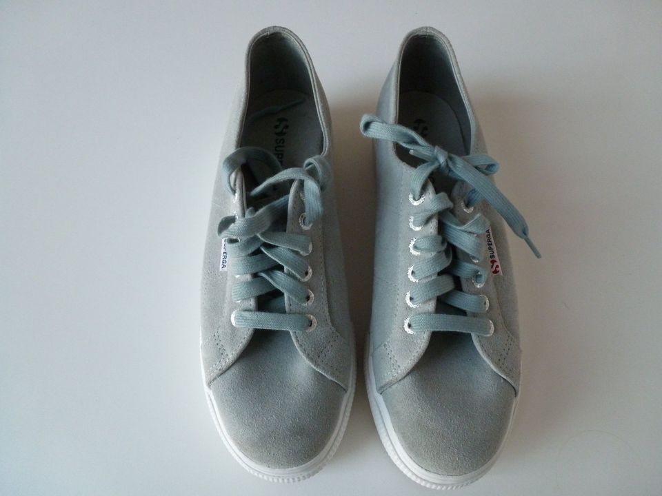 Superga Sneaker Damen Gr. 41 in Wildleder Grau in Lindenfels