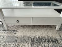 Weiße Holztisch mit Glasscheibe Niedersachsen - Garrel Vorschau