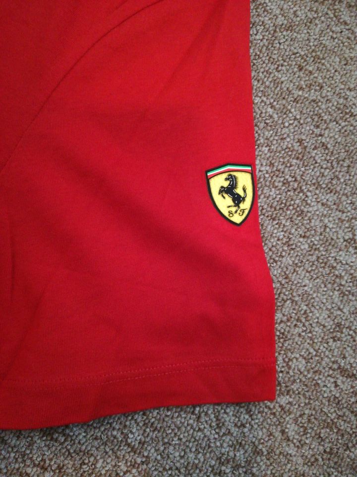 T-Shirt Ferrari mit Vettel in Buchholz in der Nordheide